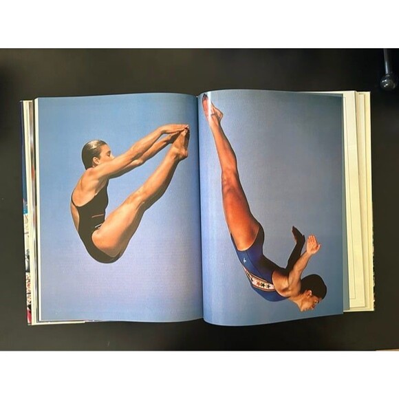 Games of the XXIIIrd Olympiad - Los Angeles 1984 Commemorative Book. HB - Picture 3 of 7